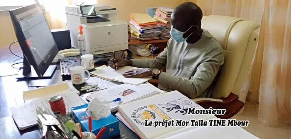 M. Le Pr&eacute;fet